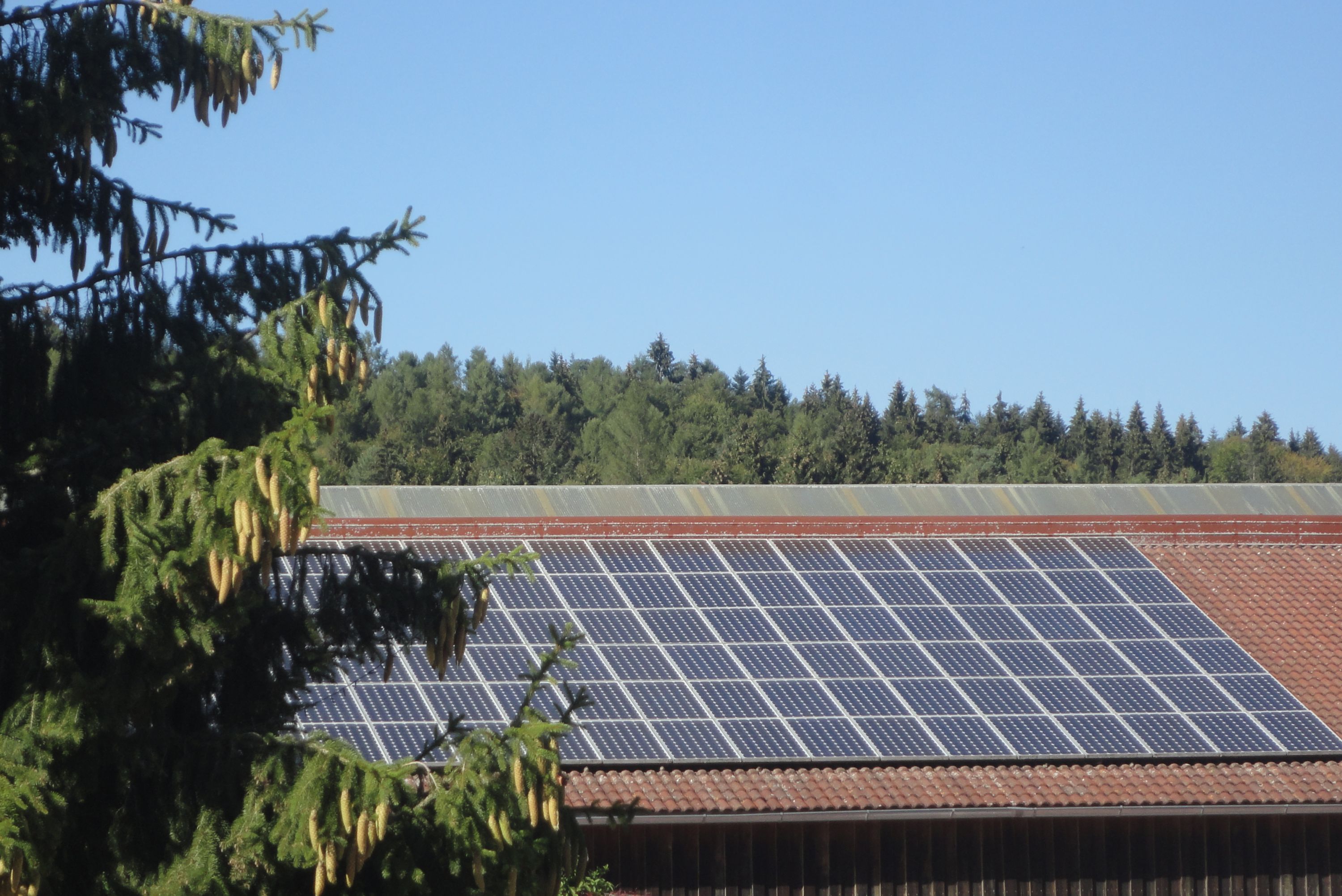 Foto Photovoltaikanlage auf Dachfläche